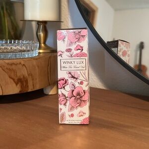 NWT Winky lux spf‎ 30 tinted moisturizer shade Rich Tint